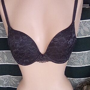 Savage  X Fenty Padded Lace With Bow 32 B Bra.